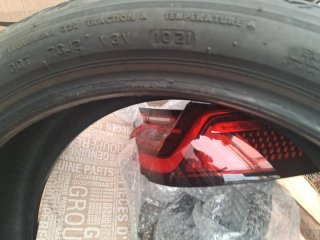 Ruedas Bridgestone 225/40 R19 93W (2021)