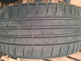 Ruedas Bridgestone 225/40 R19 93W (2021)