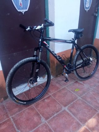 Vendo o cambio Bicicleta MTB BH