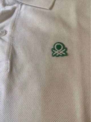 Lote Benetton: Polo Blanco y Camiseta 6/7 años