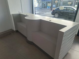 Mostrador para negocio blanco