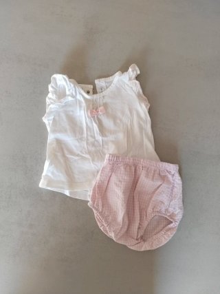 Conjunto bebé 6m: blusa blanca y braguita rosa
