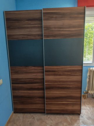 Varios armarios disponibles