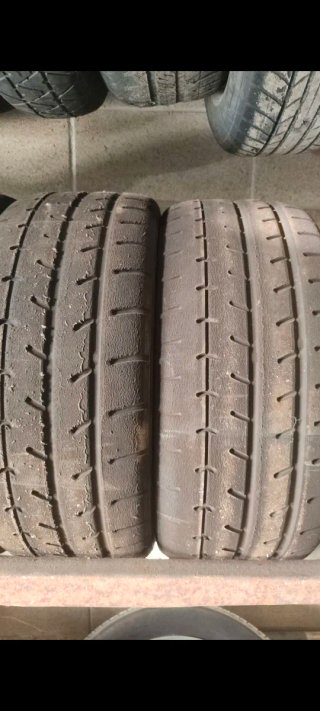 Yokohama Advan A052 205/40R17 Neumáticos