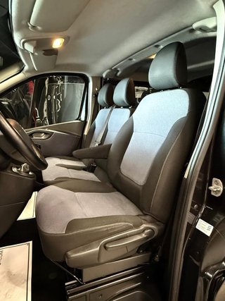 Opel Vivaro Combi Plus L2 9 Plazas • 2017 • Mu