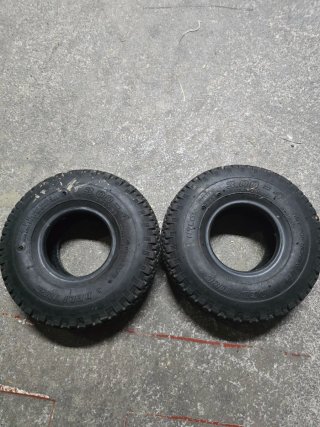 Cubierta Carretilla 3.00-4 (260x85) Tube Type