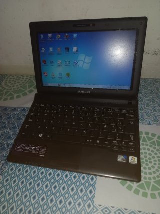 Samsung portátil azul marino No se hacen envios