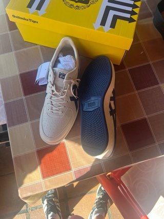 Onitsuka Tiger Talla 47 Blancas y Azules