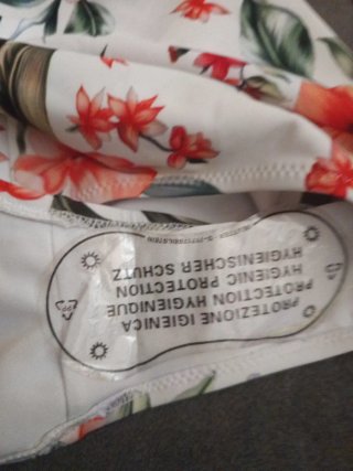 Bañador elegante floral sin estrenar