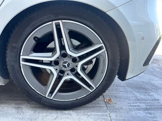 Neumático Kleber 225/45 R18 casi nuevo