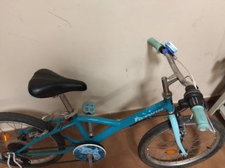 Bicicleta infantil azul Btwin