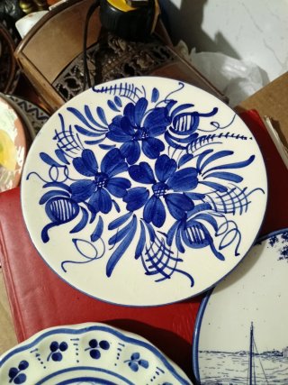 Platos decorativos cerámica azul y blanco