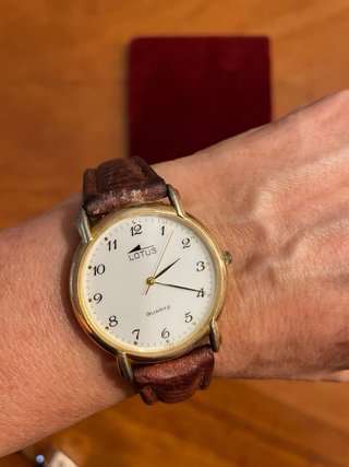 Reloj Lotus Piel Marrón y Dorado