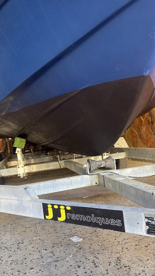 Barco a motor 7a-AL-2-3-12