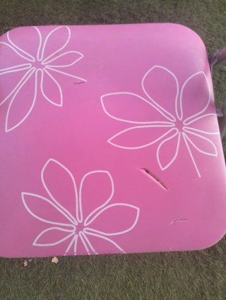 Sillas plegables rosas con flores
