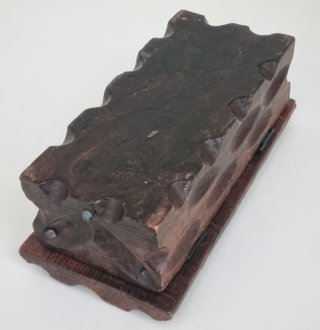 Scatola legno vintage intagliata
