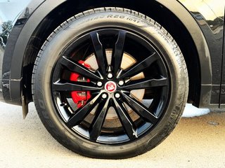 Jaguar E-Pace 1.5 PHEV 227 kW R-DYNAMIC AUT con TECHO, CUERO, NAVEGADOR, CAMARA...