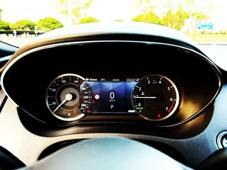 Jaguar E-Pace 1.5 PHEV 227 kW R-DYNAMIC AUT con TECHO, CUERO, NAVEGADOR, CAMARA...