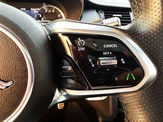 Jaguar E-Pace 1.5 PHEV 227 kW R-DYNAMIC AUT con TECHO, CUERO, NAVEGADOR, CAMARA...