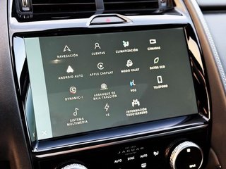 Jaguar E-Pace 1.5 PHEV 227 kW R-DYNAMIC AUT con TECHO, CUERO, NAVEGADOR, CAMARA...