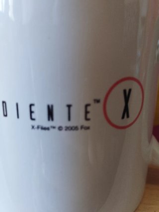 Taza Expediente X 2005