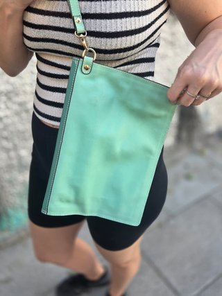 Bolso de mano Pinko italiano verde azulado