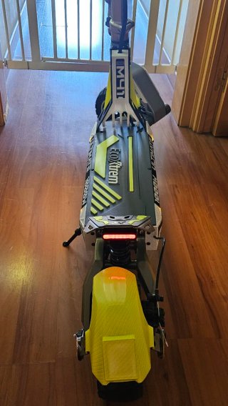 Patinete Eléctrico ECOXTREM M11 1000W