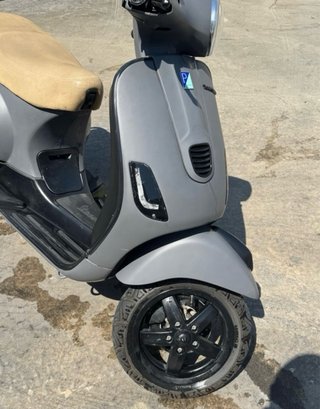 Vespa LX 50 2T Gris
