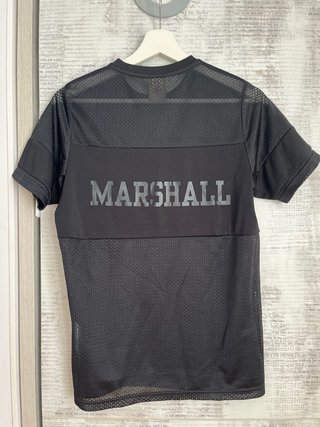Camiseta de rejilla negra