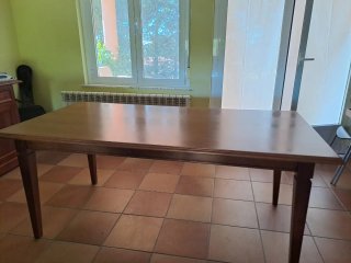 Mesa de madera maciza + 4 sillas