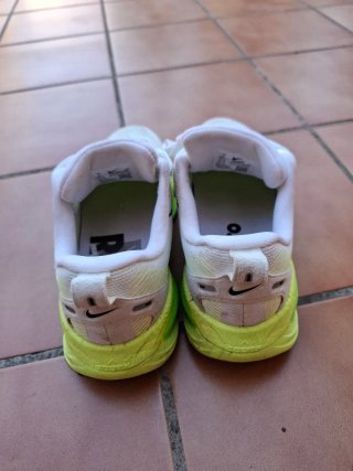 Zapatillas Nike Running Verdes y Blancas