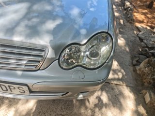 Mercedes-Benz Clase C 2005