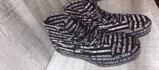 Zapatillas Vans Negras con Texto