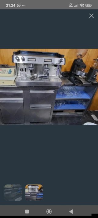 Mesa y cafetera futurmat  industrial