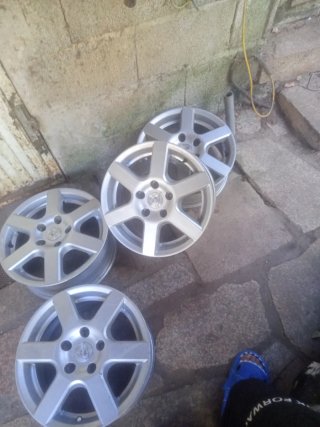 Llantas de aleación 5 radios