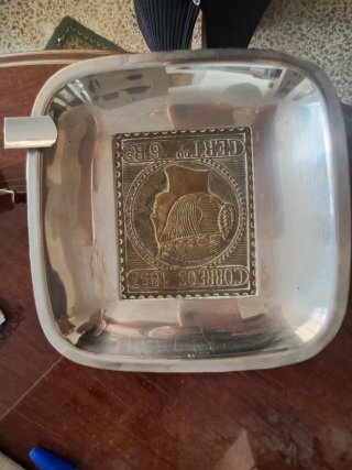 Cenicero Vintage Metálico Diseño Sello