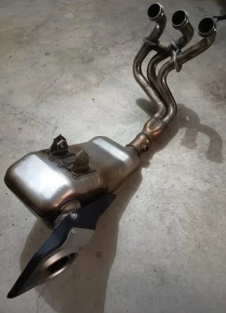 Tubo de escape original Yamaha MT-09 2018