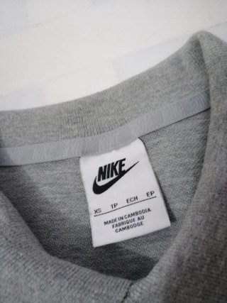 Polo Nike Gris Talla XS