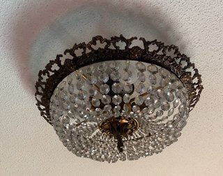 Lámpara de lágrimas de cristal y metal