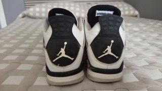 Jordan Retro 4 Military Black