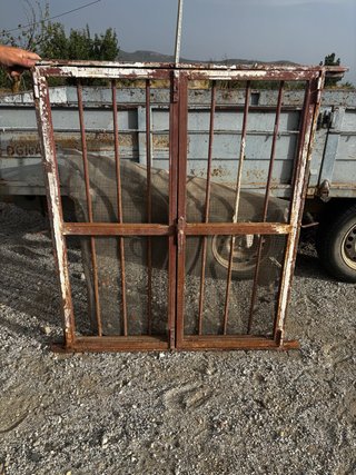 Ventana Hierro con Reja