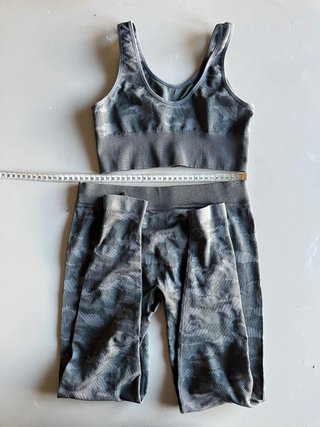 Conjunto deportivo mujer camuflaje