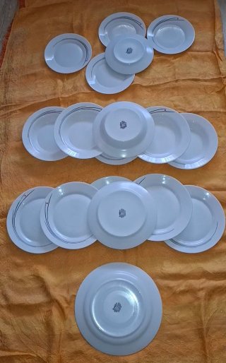 29 Piezas vajilla Harmonia, algunas sin uso