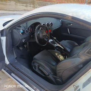 Audi TT 2011