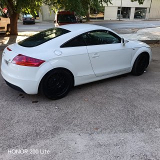 Audi TT 2011