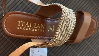 Sandalias NUEVAS Marrón y Dorado T38