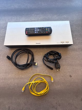 Reproductor Blu-Ray 3D Panasonic DMP-BDT330