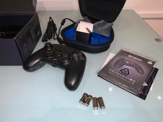 Mando Nacon Revolution Pro Controller 3 PS4
