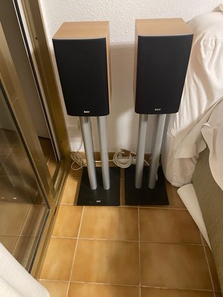 Altavoces B&W Negro/Marrón DM600 S3