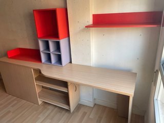 Escritorio infantil completo con almacenaje